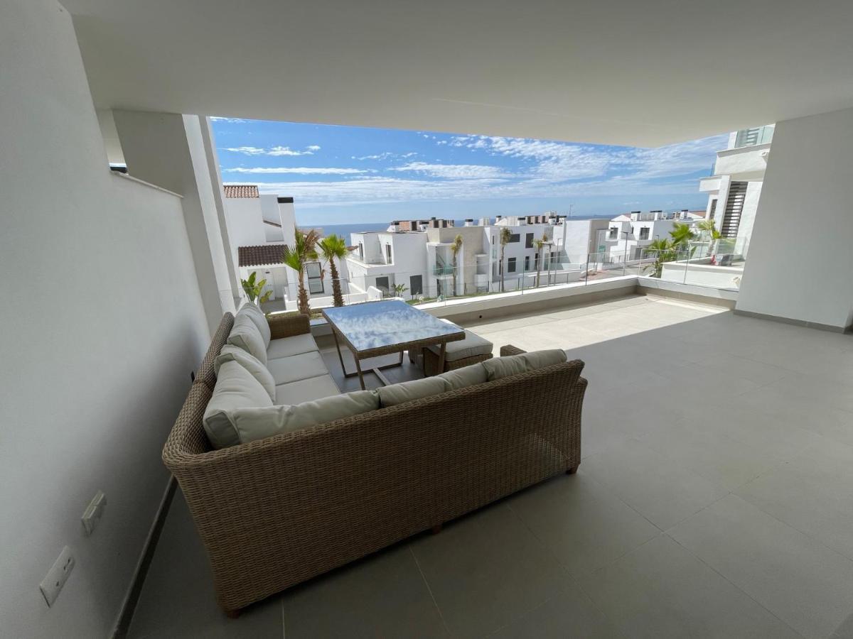 Modern 2 Beds Apartment In Alcaidesa Extérieur photo